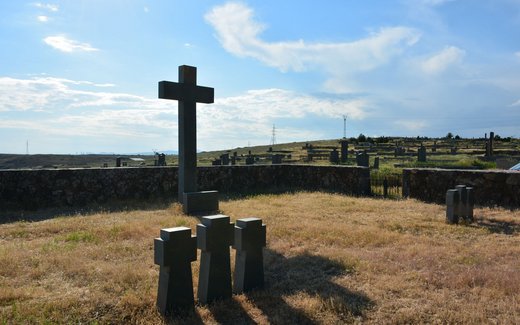 Ansicht der Kriegsgräberstätte Tairowa