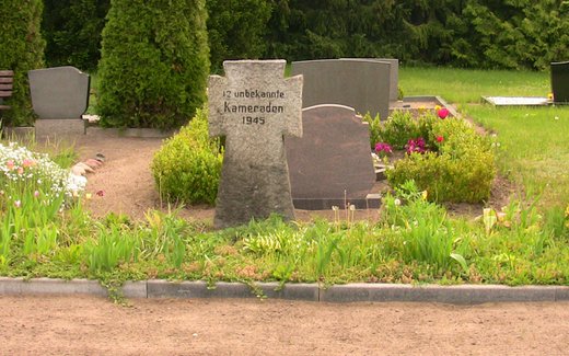 Ansicht der Kriegsgräberstätte Blumenhagen b. Angermünde, kirchl. Fdh.