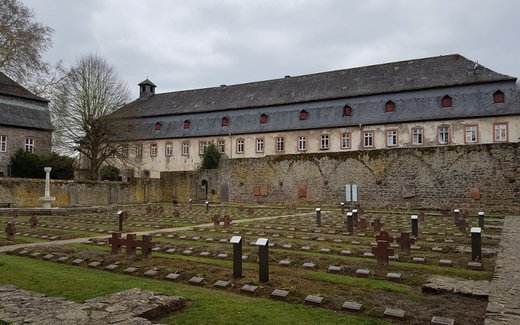 Ansicht der Kriegsgräberstätte Lich-Arnsburg