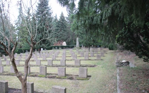 Ansicht der Kriegsgräberstätte Blankenburg, Ehrenfdh.