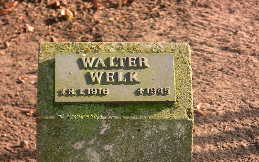 Ansicht der Kriegsgräberstätte Bleyen, Kommunalfriedhof