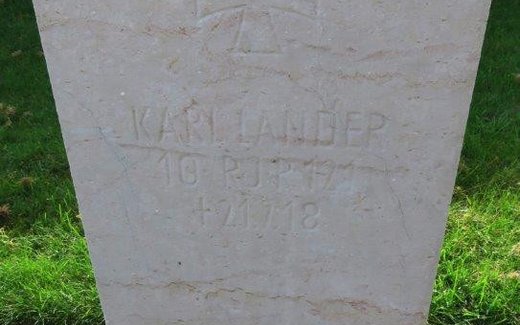 Ansicht der Kriegsgräberstätte Bertrancourt