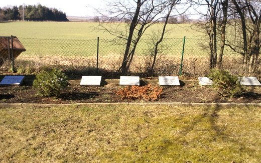 Ansicht der Kriegsgräberstätte Beierstedt, Gemeindefriedhof