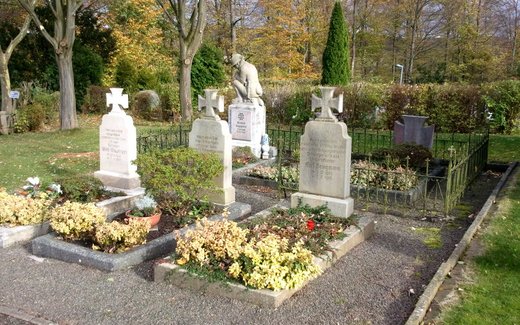 Ansicht der Kriegsgräberstätte Bilshausen, Ev.- luth. Friedhof