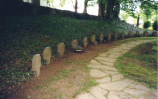 Ansicht der Kriegsgräberstätte Blankenheim-Alendorf-Kriegsgräberstätte