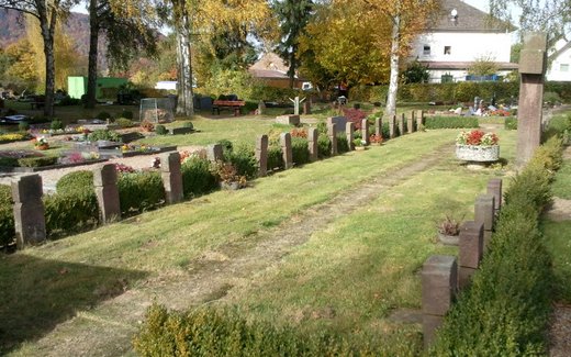 Ansicht der Kriegsgräberstätte Boffzen, Ev.- luth. Friedhof