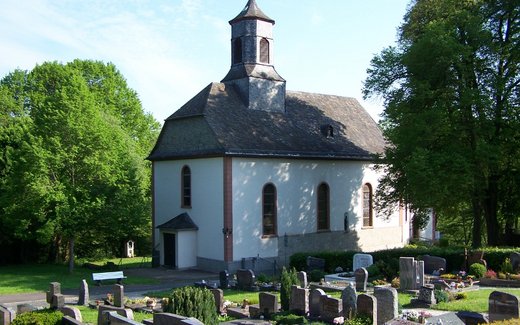 Ansicht der Kriegsgräberstätte Bad Camberg-Schwickershausen