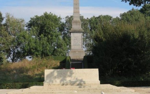 Ansicht der Kriegsgräberstätte Boesinghe