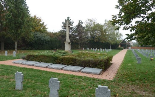 Ansicht der Kriegsgräberstätte Böhönye