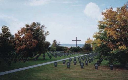 Ansicht der Kriegsgräberstätte Allentsteig