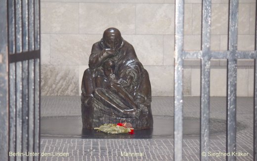 Ansicht der Kriegsgräberstätte Berlin-Mitte, Neue Wache