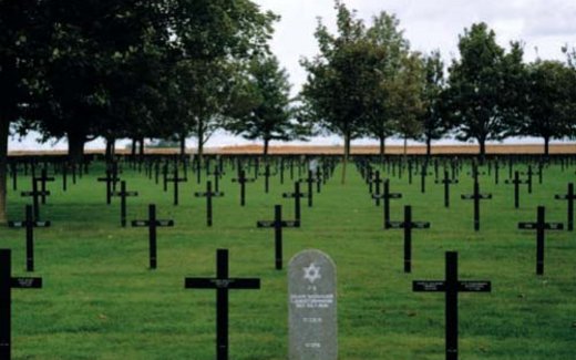 Ansicht der Kriegsgräberstätte Berru