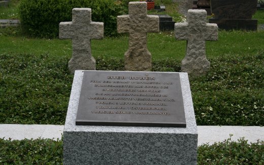 Ansicht der Kriegsgräberstätte Bischofsgrün Gdefdh.