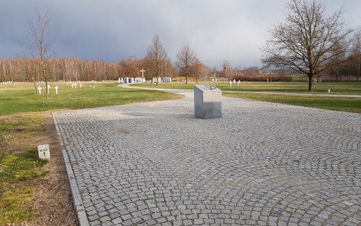 Ansicht der Kriegsgräberstätte Pulawy