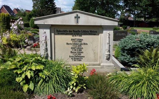 Ansicht der Kriegsgräberstätte Berne - Warfleth, Ev.- luth. Friedhof
