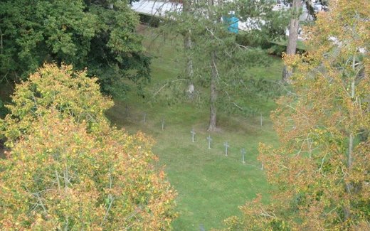 Ansicht der Kriegsgräberstätte Asfeld
