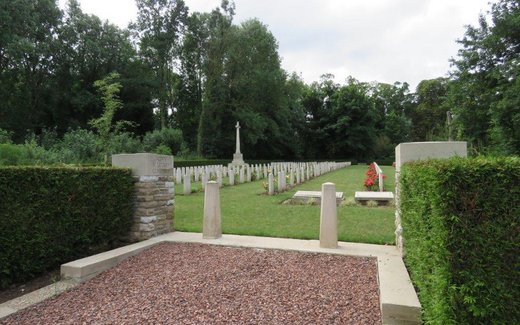 Ansicht der Kriegsgräberstätte Berles-au-Bois