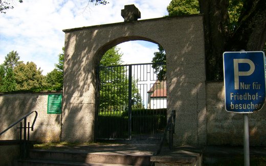 Ansicht der Kriegsgräberstätte Bitz, Gemeindefriedhof