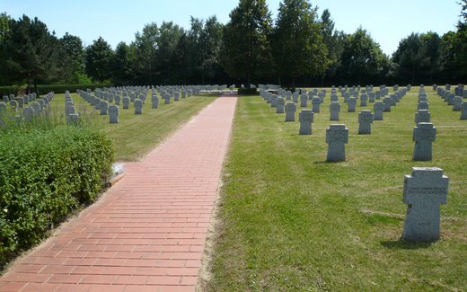 Ansicht der Kriegsgräberstätte Böhönye