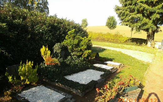 Ansicht der Kriegsgräberstätte Allenbach, Gemeindefriedhof