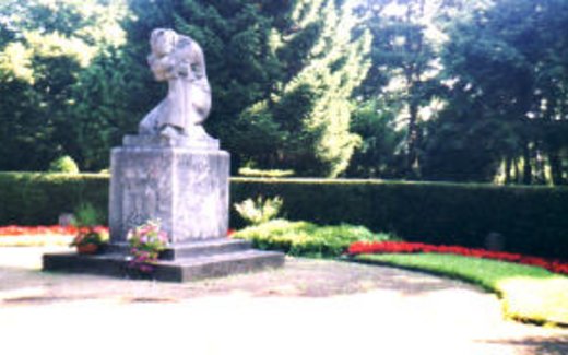 Ansicht der Kriegsgräberstätte Bonn-Beuel-Platanenweg