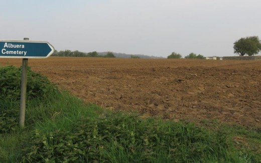 Ansicht der Kriegsgräberstätte Bailleul-Sir-Berthoult