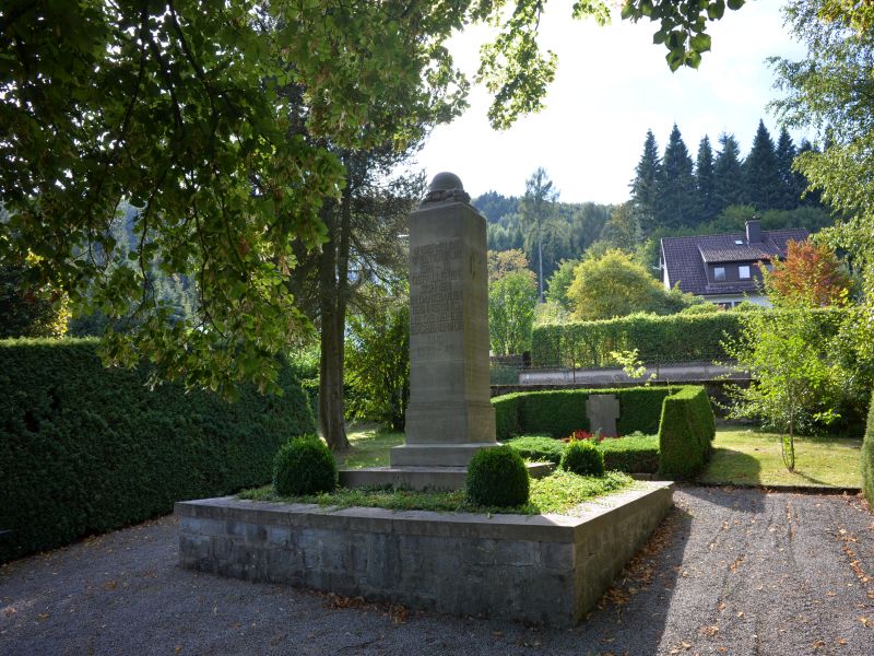 Blomberg-Eschenbruch-Gemeindefriedhof